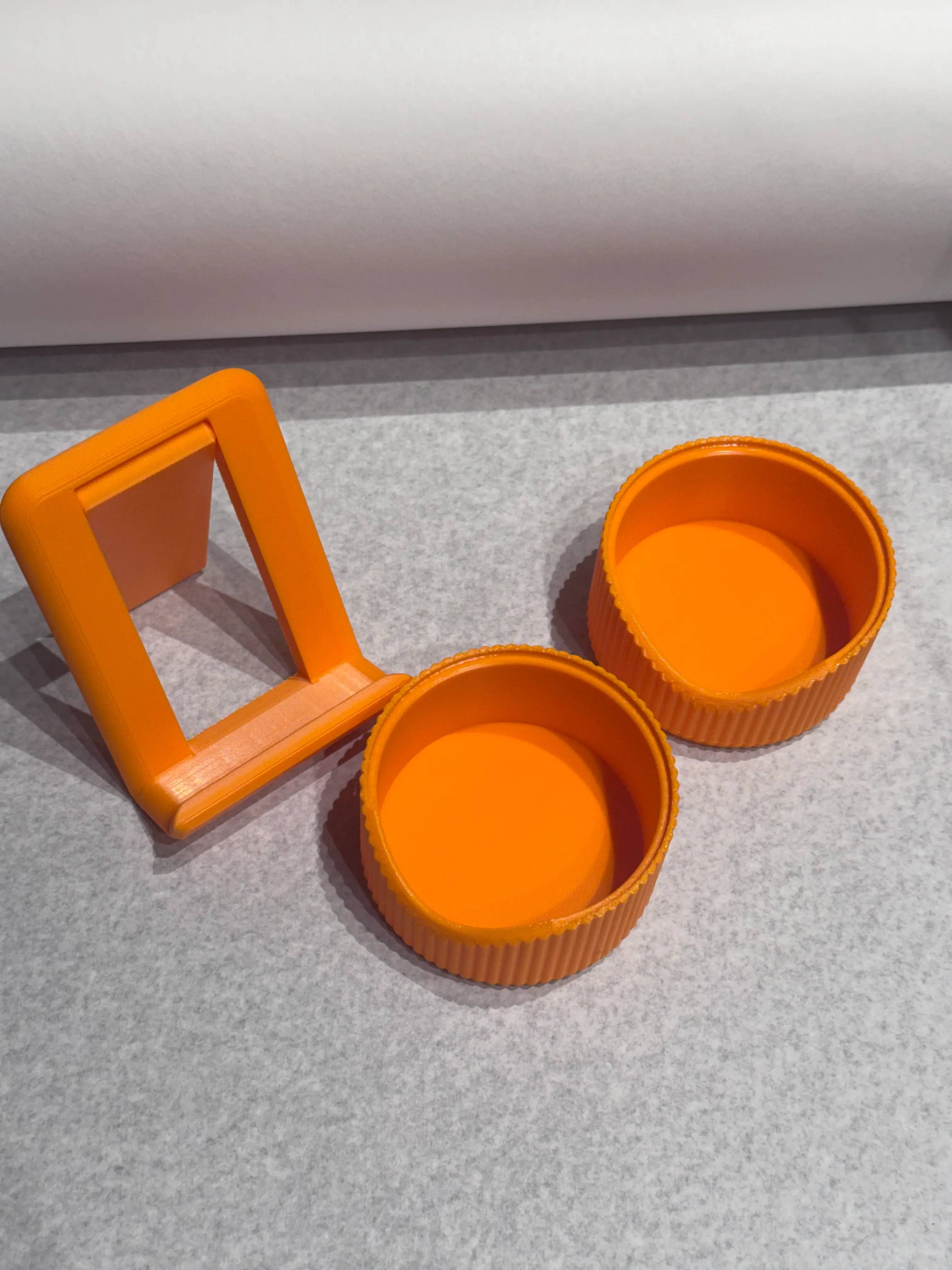 Potes em cores personalizadas